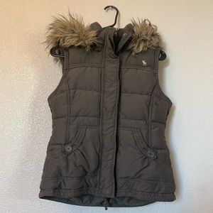 Abercrombie XL Vest with Fur Hood
